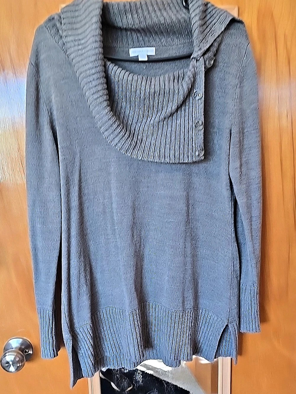 New York & Company Cowl Neck Button Accent Long Sleeve Sweater Gray Medium